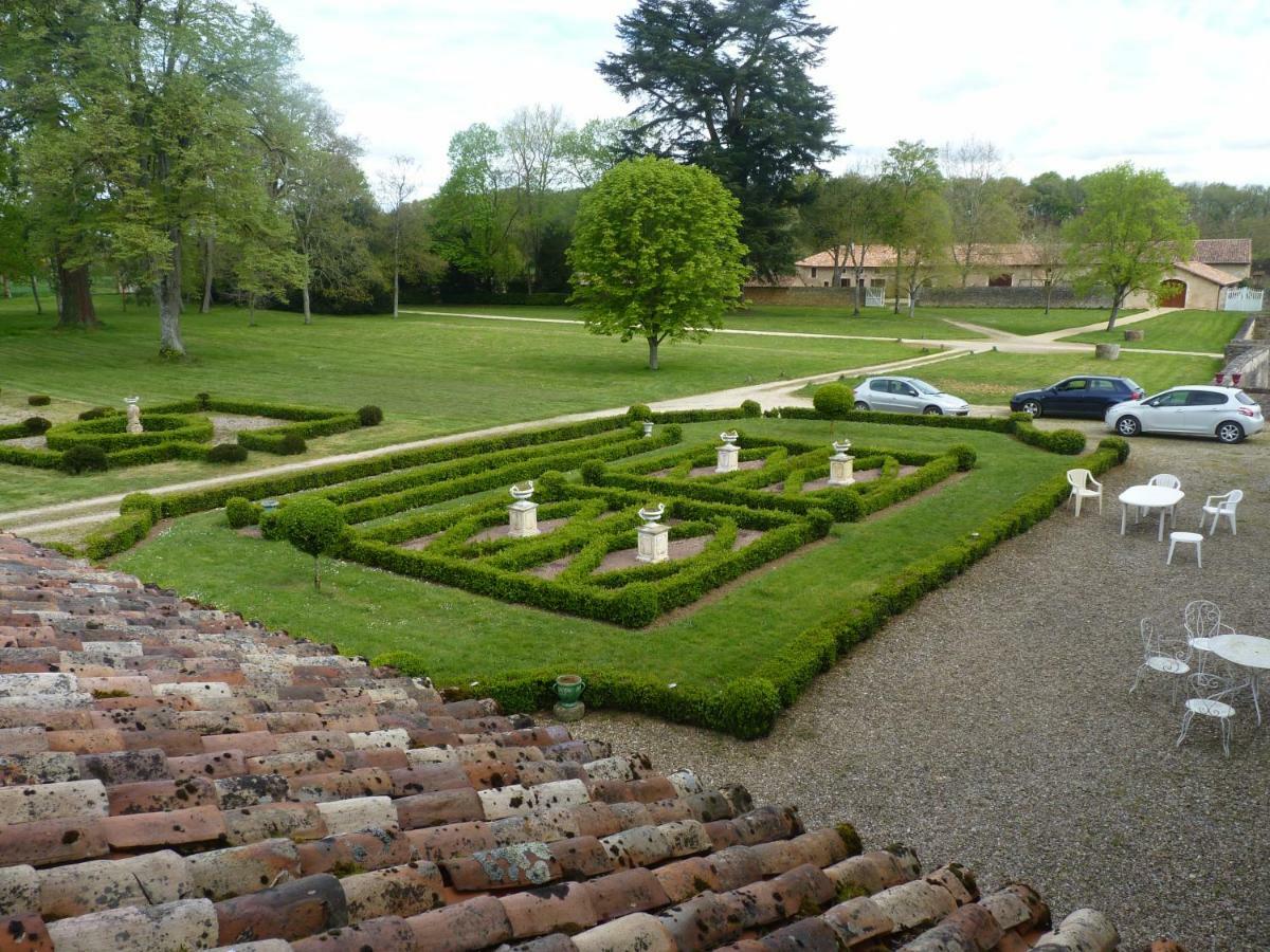 LOGIS du Château du Bois Doucet Bignoux Extérieur photo
