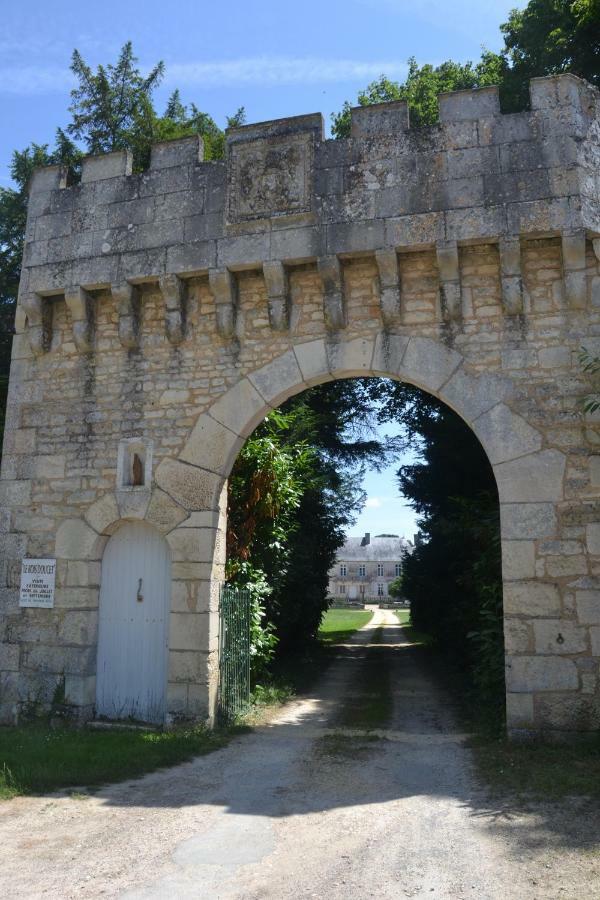 LOGIS du Château du Bois Doucet Bignoux Extérieur photo